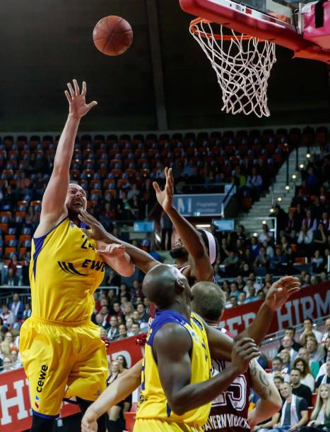 了勇士不可 了勇士不可