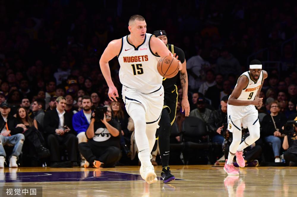 国际赛事中 国际赛事中