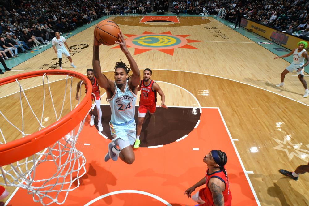 中斩获银牌 中斩获银牌