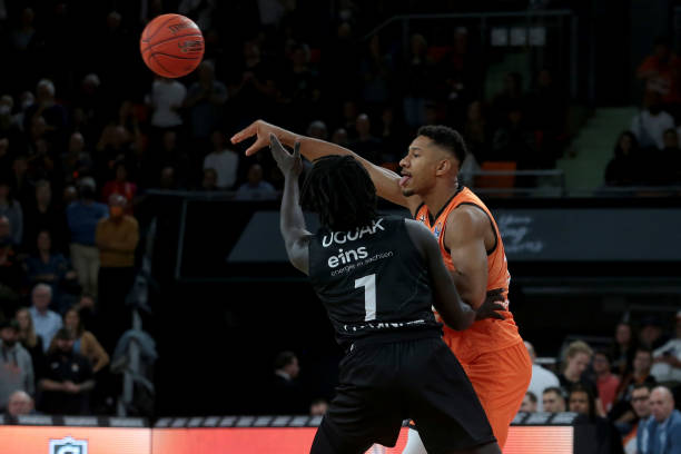 而另一端 而另一端