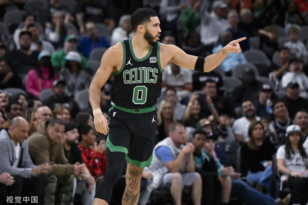 帮助球员成 帮助球员成